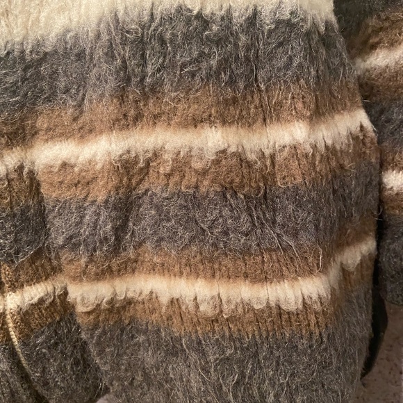 Eider Knit Vintage Wool Bell Shaped Coat from Iceland - Picture 4 of 7